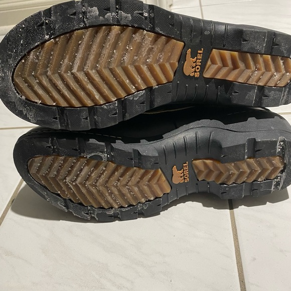 Womens Sorel Winter Boots - Picture 5 of 6